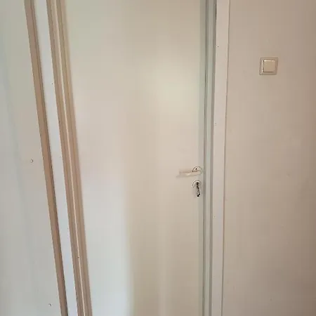 Kwatera prywatna 2 In 4 Tallin