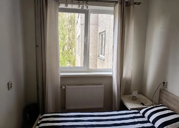 2 In 4 Séjour chez l'habitant *